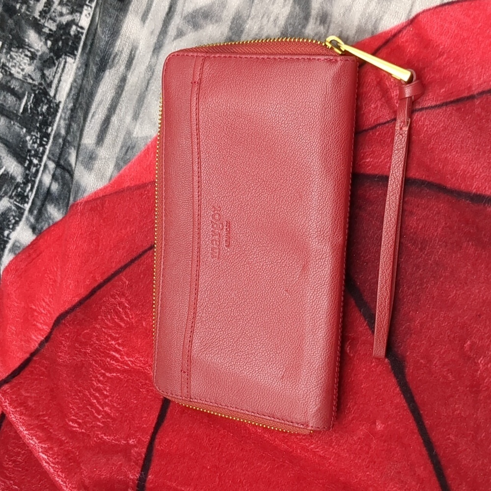 Margo red wallet